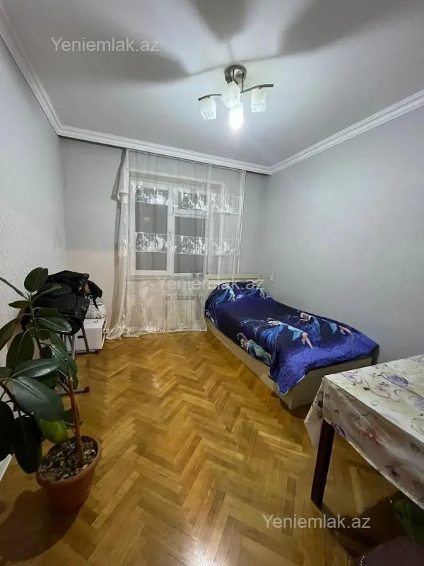Satılır 3 otaqlı köhnə tikili 65 m²
