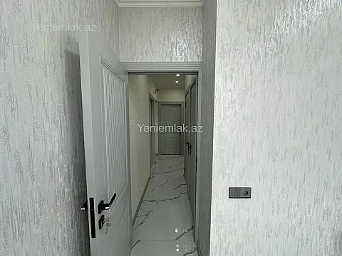 Satılır 5 otaqlı köhnə tikili 130 m²