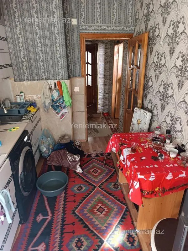 Satılır 3 otaqlı köhnə tikili 69 m²