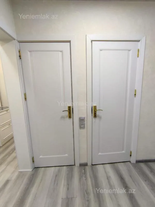 Satılır 5 otaqlı köhnə tikili 100 m²