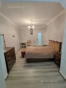 Satılır 5 otaqlı köhnə tikili 100 m²