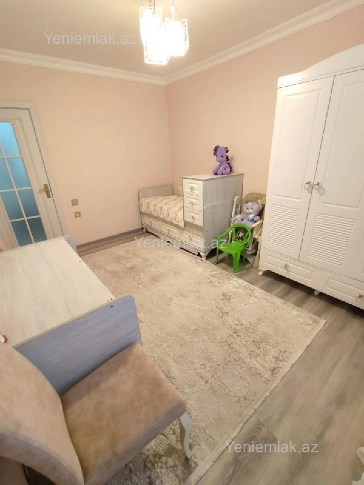 Satılır 5 otaqlı köhnə tikili 100 m²