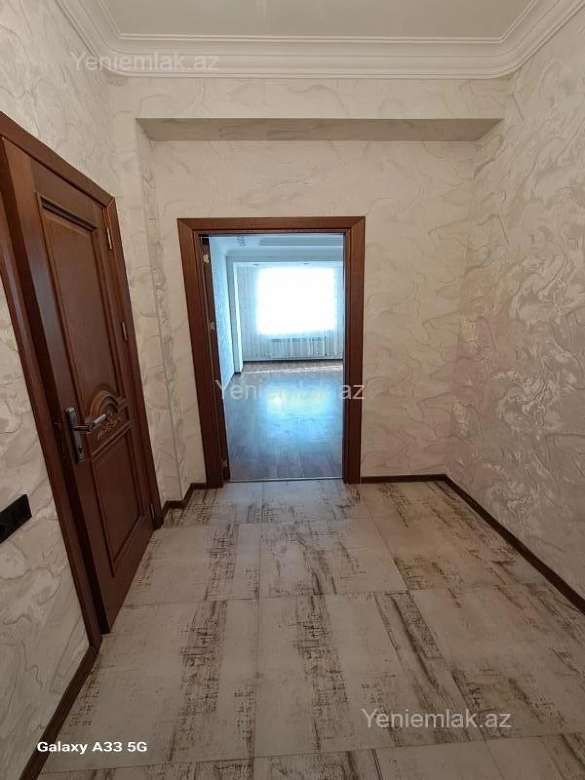 Satılır 2 otaqlı yeni tikili 74 m²