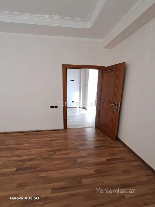 Satılır 2 otaqlı yeni tikili 74 m²