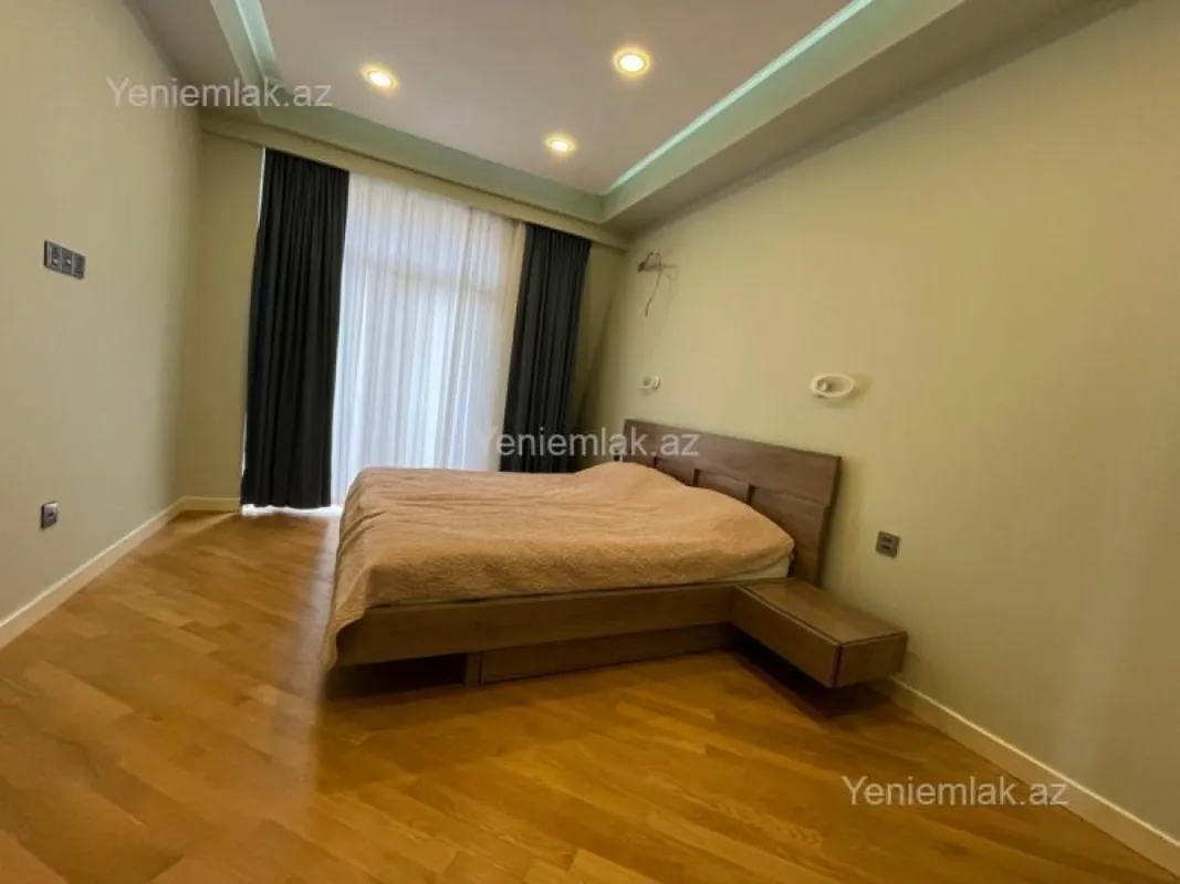 Satılır 3 otaqlı yeni tikili 119 m²