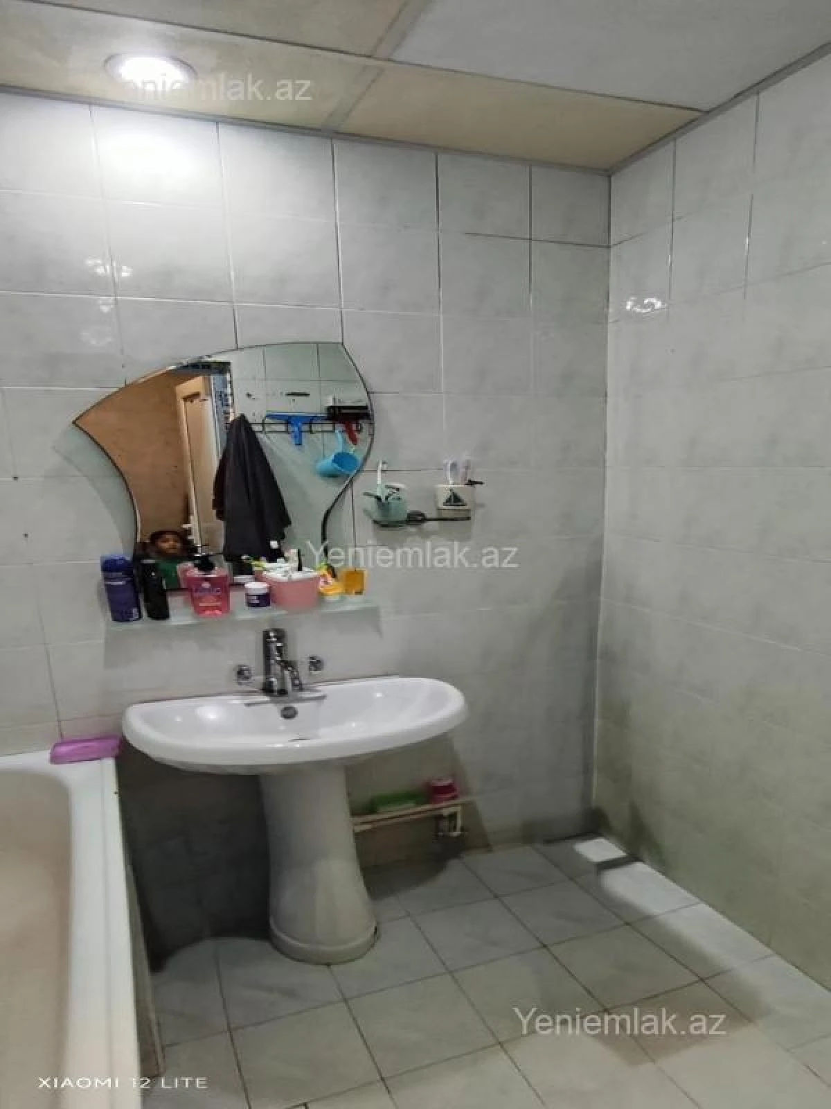 Satılır 3 otaqlı köhnə tikili 69 m²