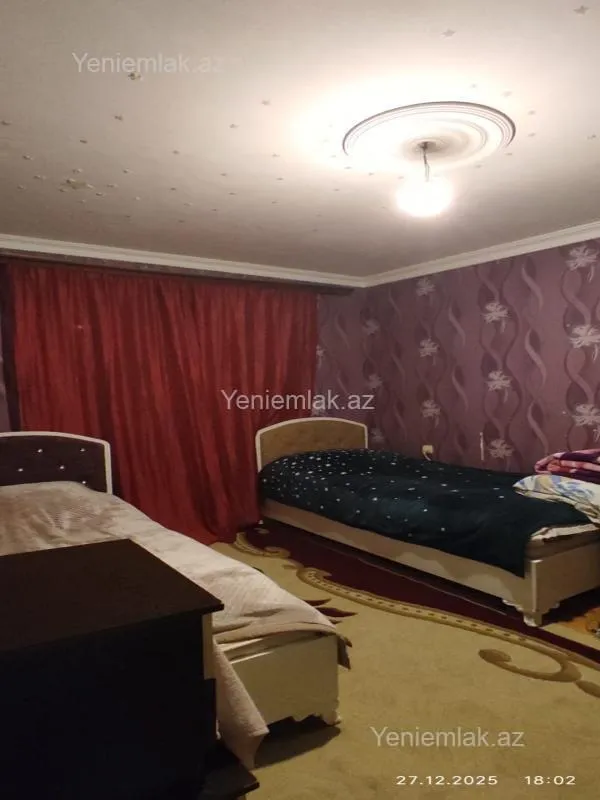Satılır 4 otaqlı köhnə tikili 82 m²