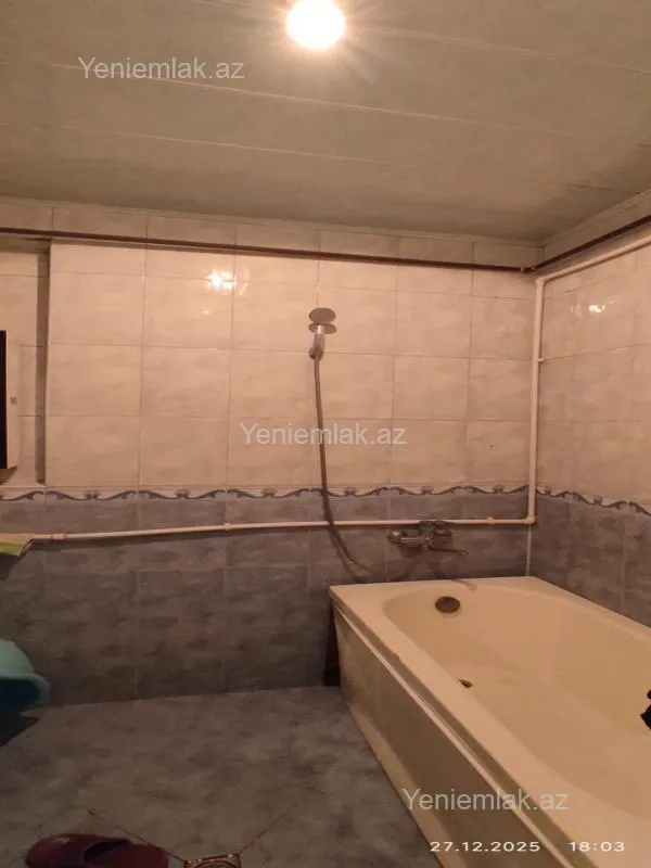 Satılır 4 otaqlı köhnə tikili 82 m²