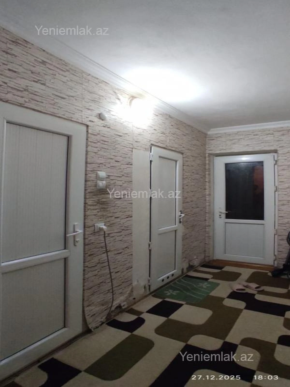 Satılır 4 otaqlı köhnə tikili 82 m²