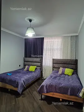 Satılır 6 otaqlı həyət evi 240 m²