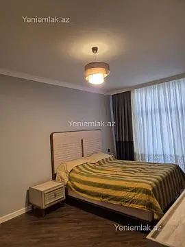 Satılır 6 otaqlı həyət evi 240 m²