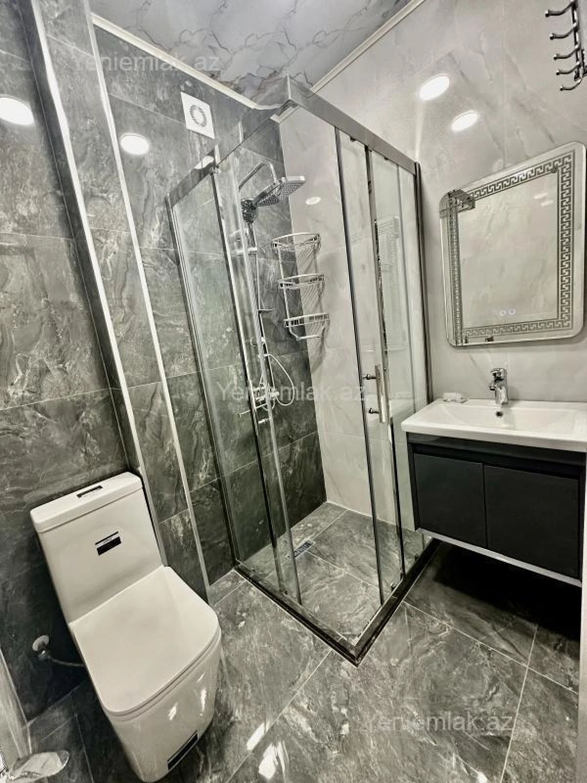 Satılır 2 otaqlı köhnə tikili 50 m²