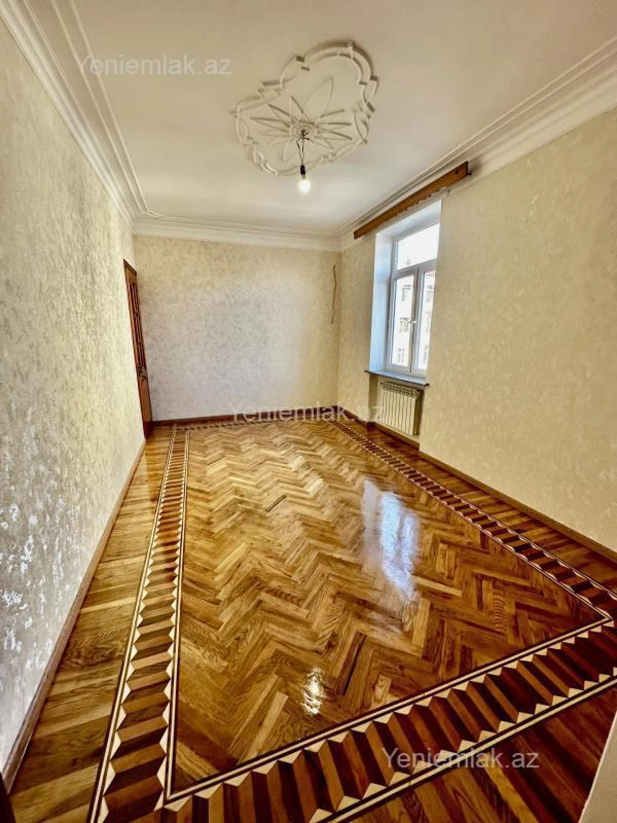 Satılır 2 otaqlı köhnə tikili 50 m²