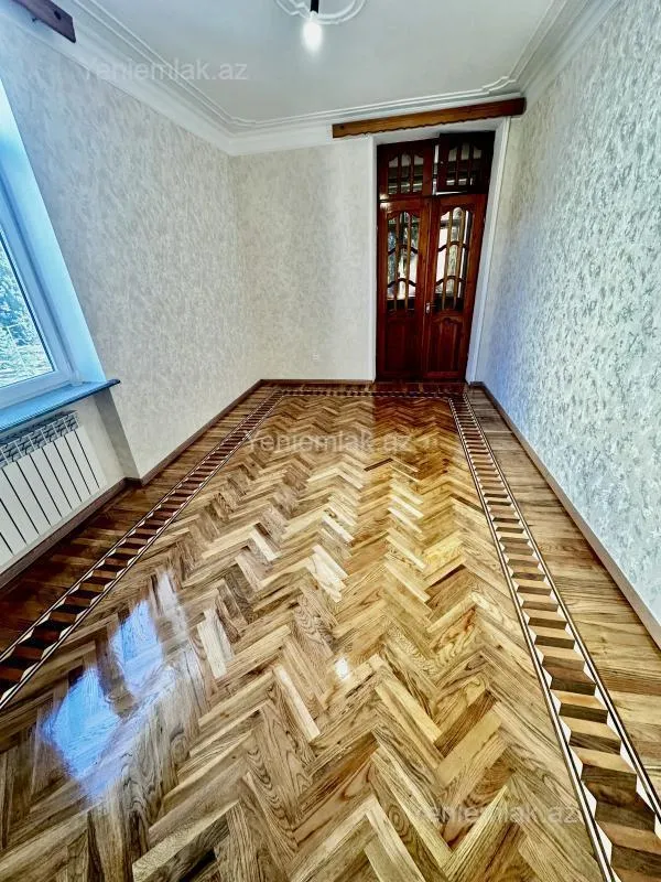 Satılır 2 otaqlı köhnə tikili 50 m²