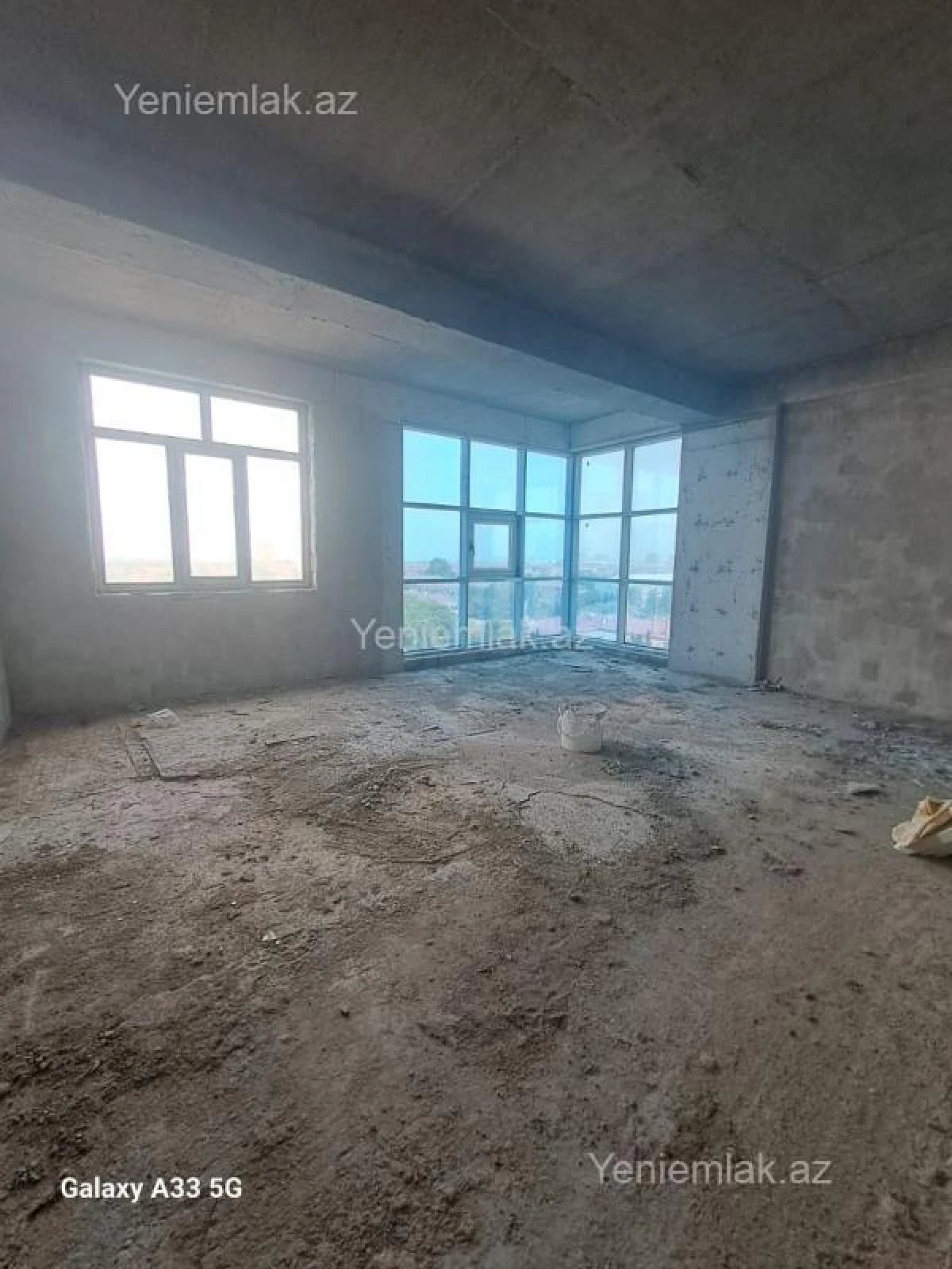 Satılır 3 otaqlı yeni tikili 130 m²