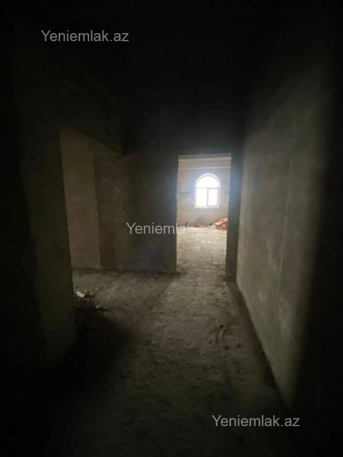 Satılır 3 otaqlı yeni tikili 130 m²