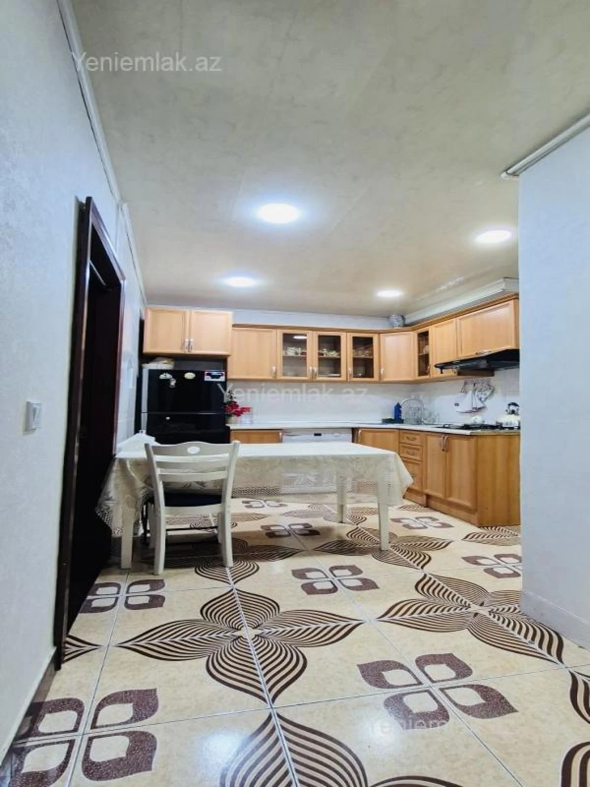 Satılır 3 otaqlı köhnə tikili 66 m²