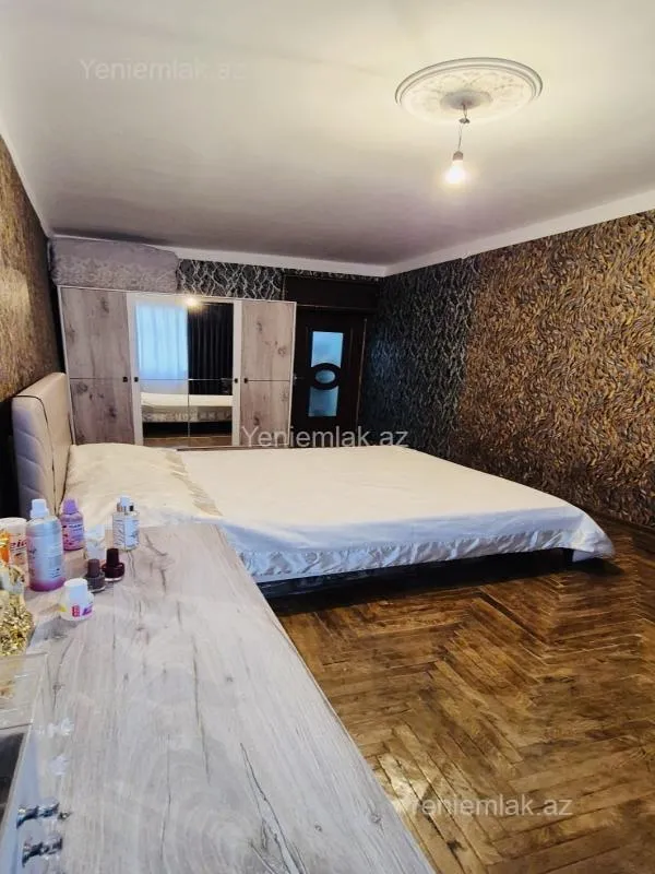 Satılır 3 otaqlı köhnə tikili 66 m²