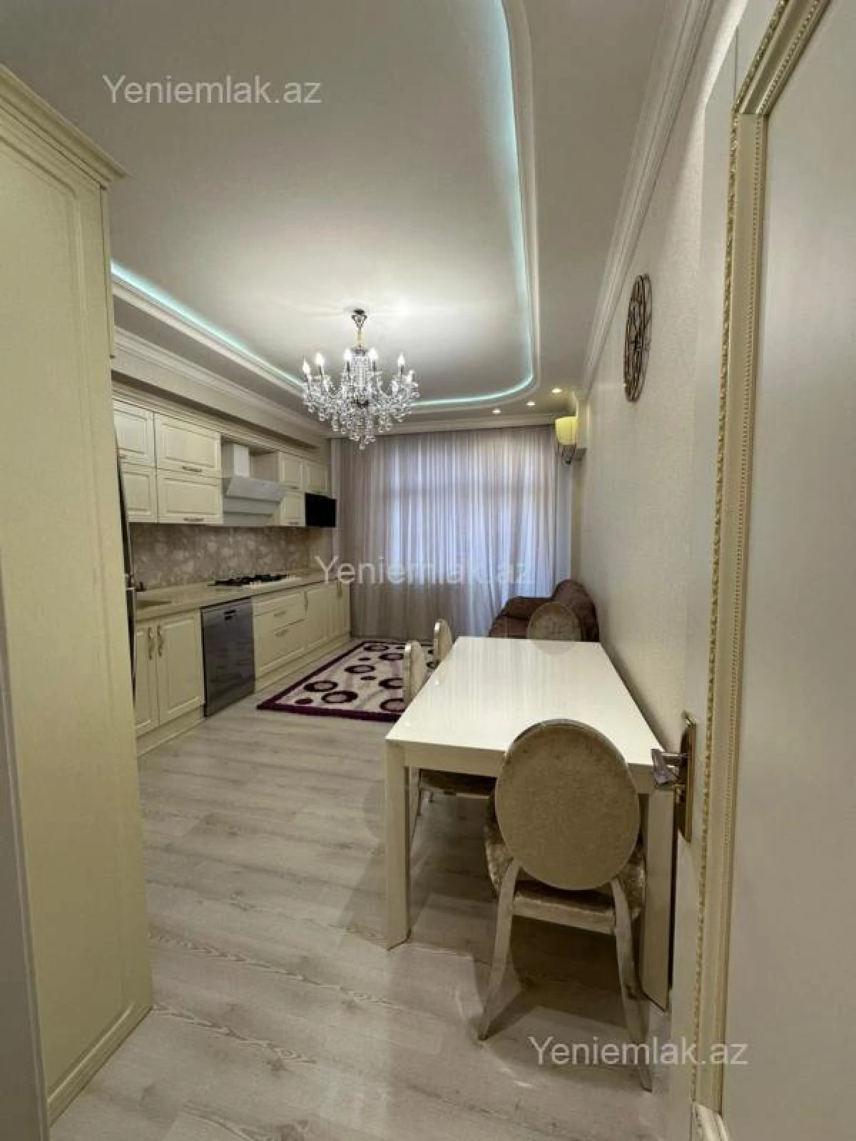 Satılır 3 otaqlı yeni tikili 150 m²