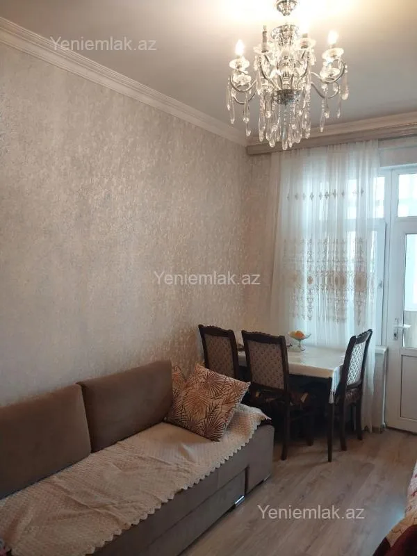 Satılır 2 otaqlı yeni tikili 60 m²