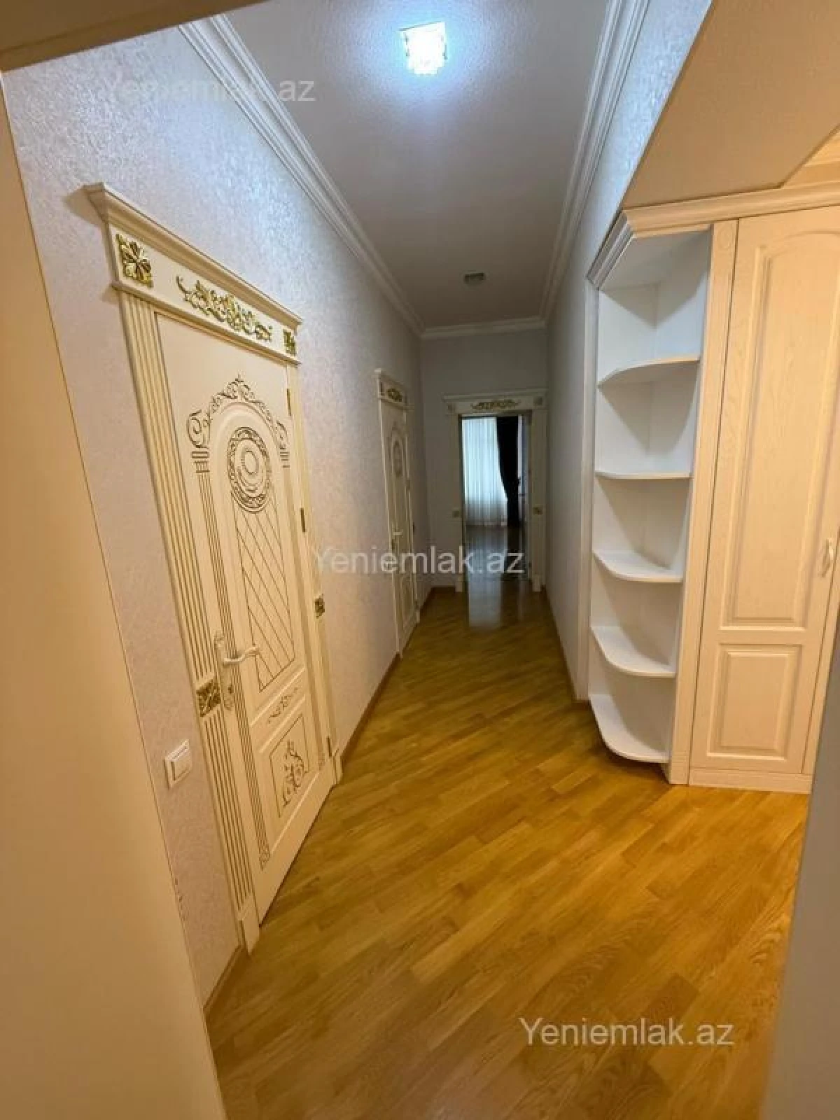 Satılır 3 otaqlı yeni tikili 140 m²