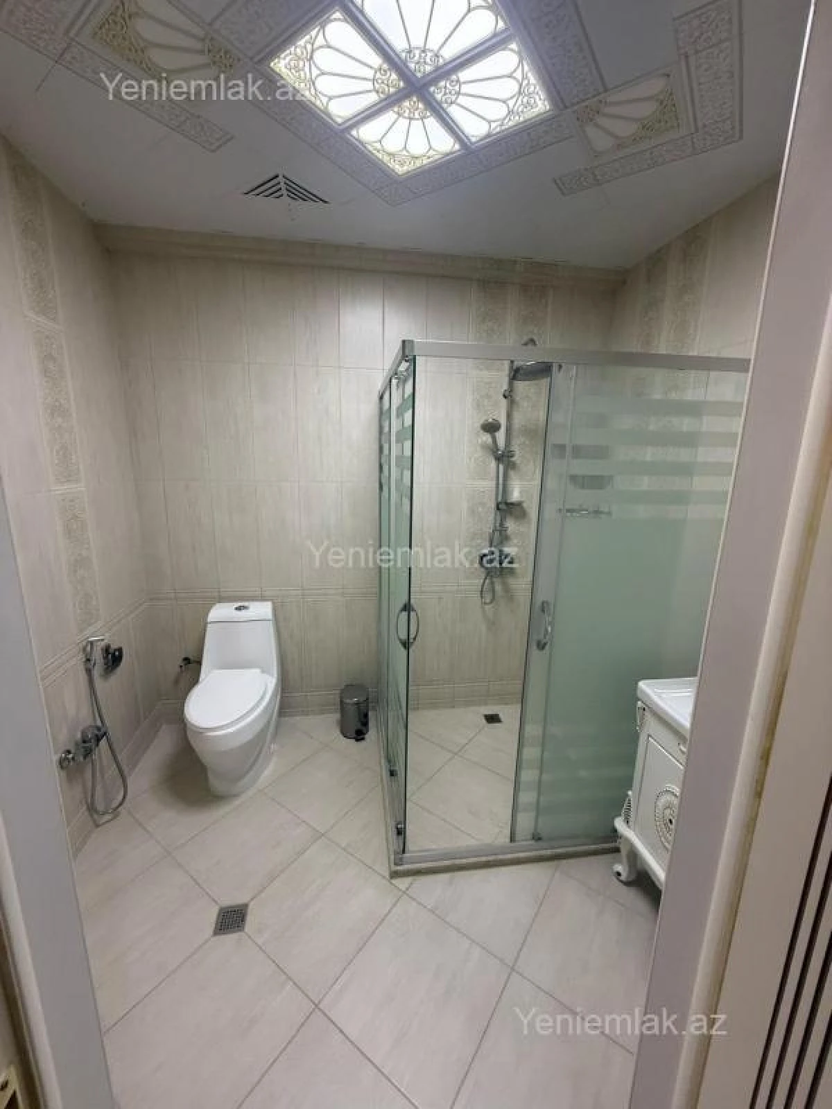 Satılır 3 otaqlı yeni tikili 140 m²