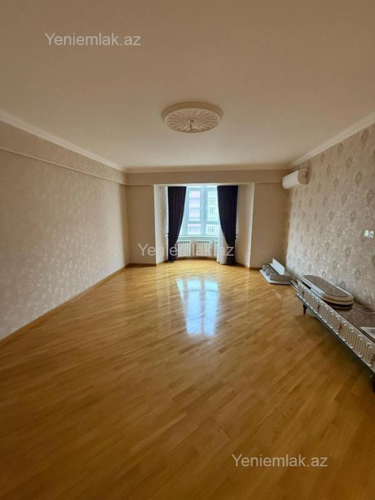 Satılır 3 otaqlı yeni tikili 140 m²