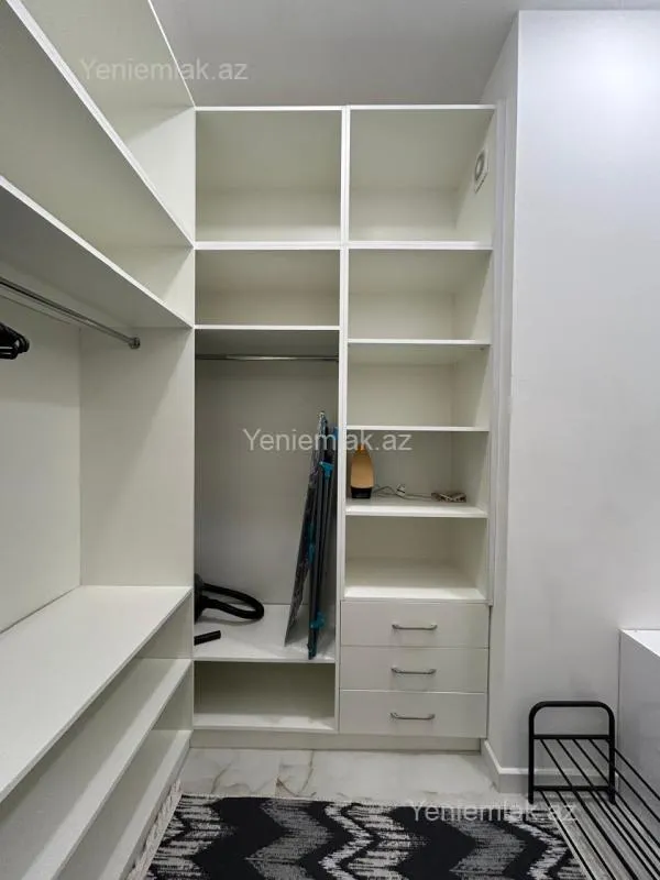 Satılır 3 otaqlı yeni tikili 115 m²