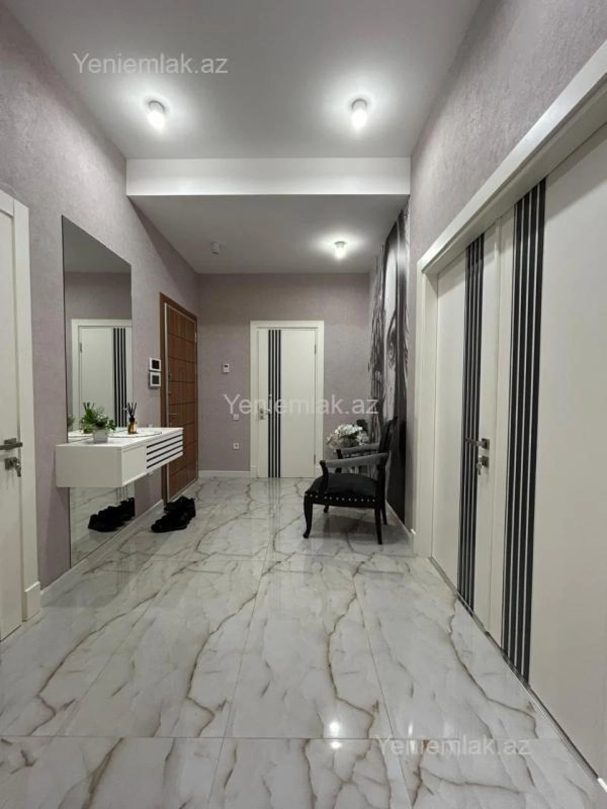 Satılır 3 otaqlı yeni tikili 115 m²