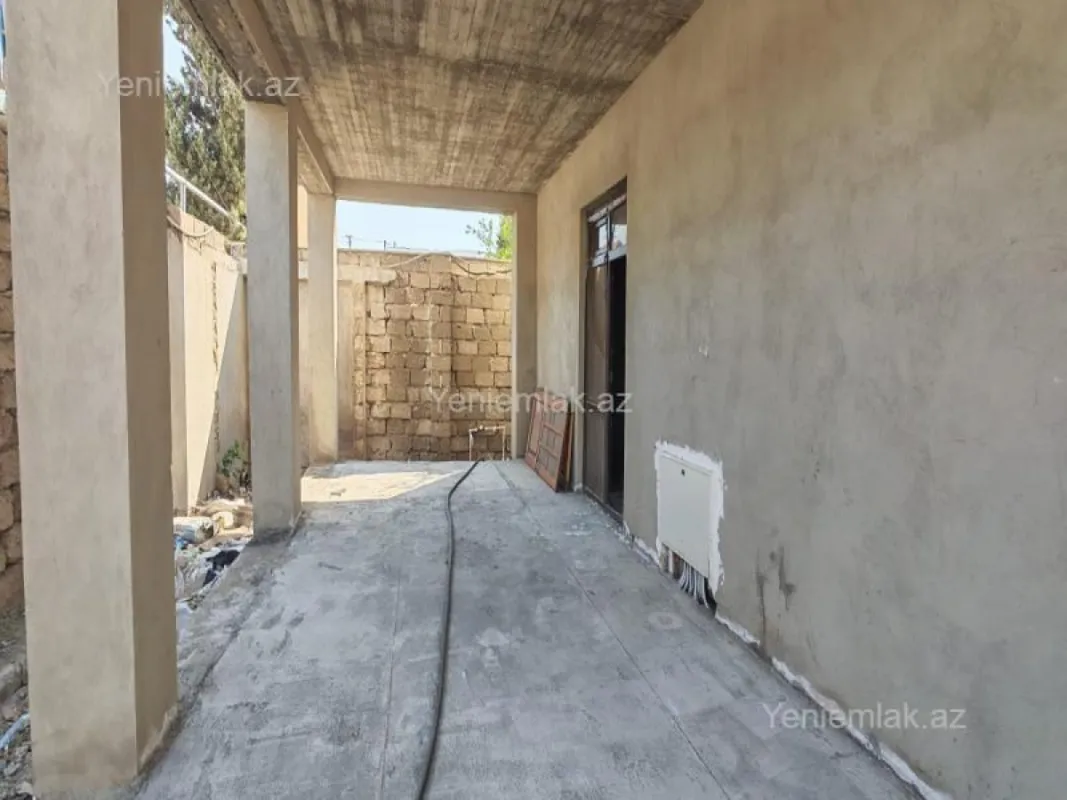 Satılır 6 otaqlı həyət evi 220 m²