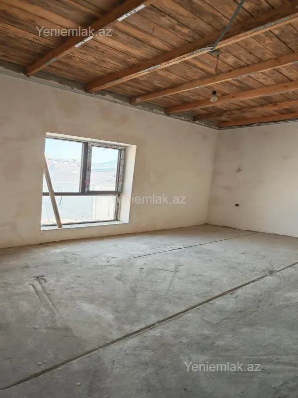 Satılır 6 otaqlı həyət evi 220 m²