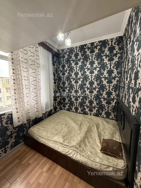 Satılır 1 otaqlı köhnə tikili 33 m²