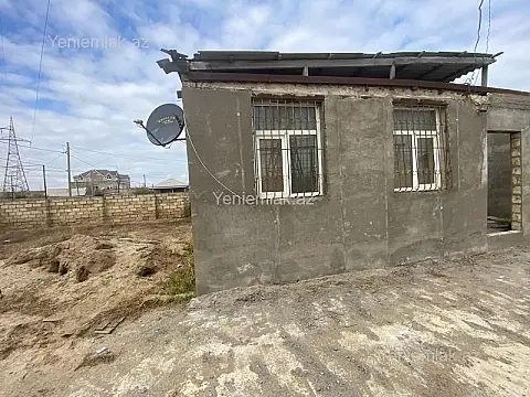 Satılır 4 otaqlı həyət evi 120 m²