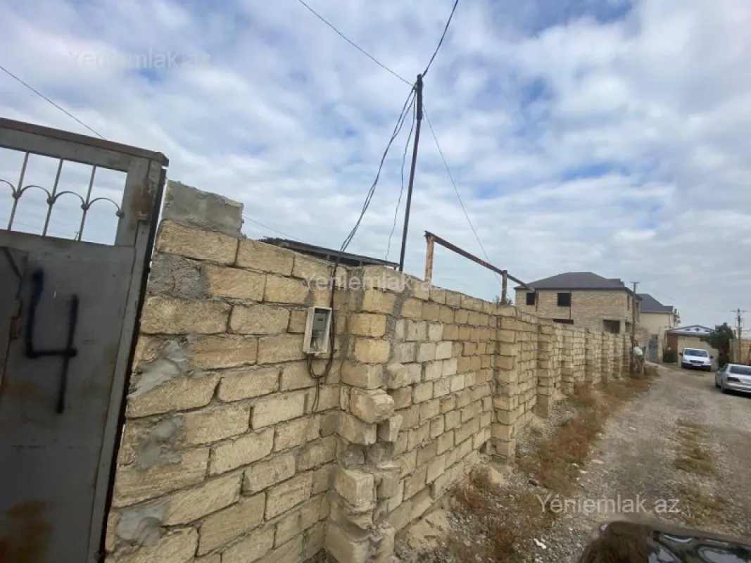 Satılır 4 otaqlı həyət evi 120 m²