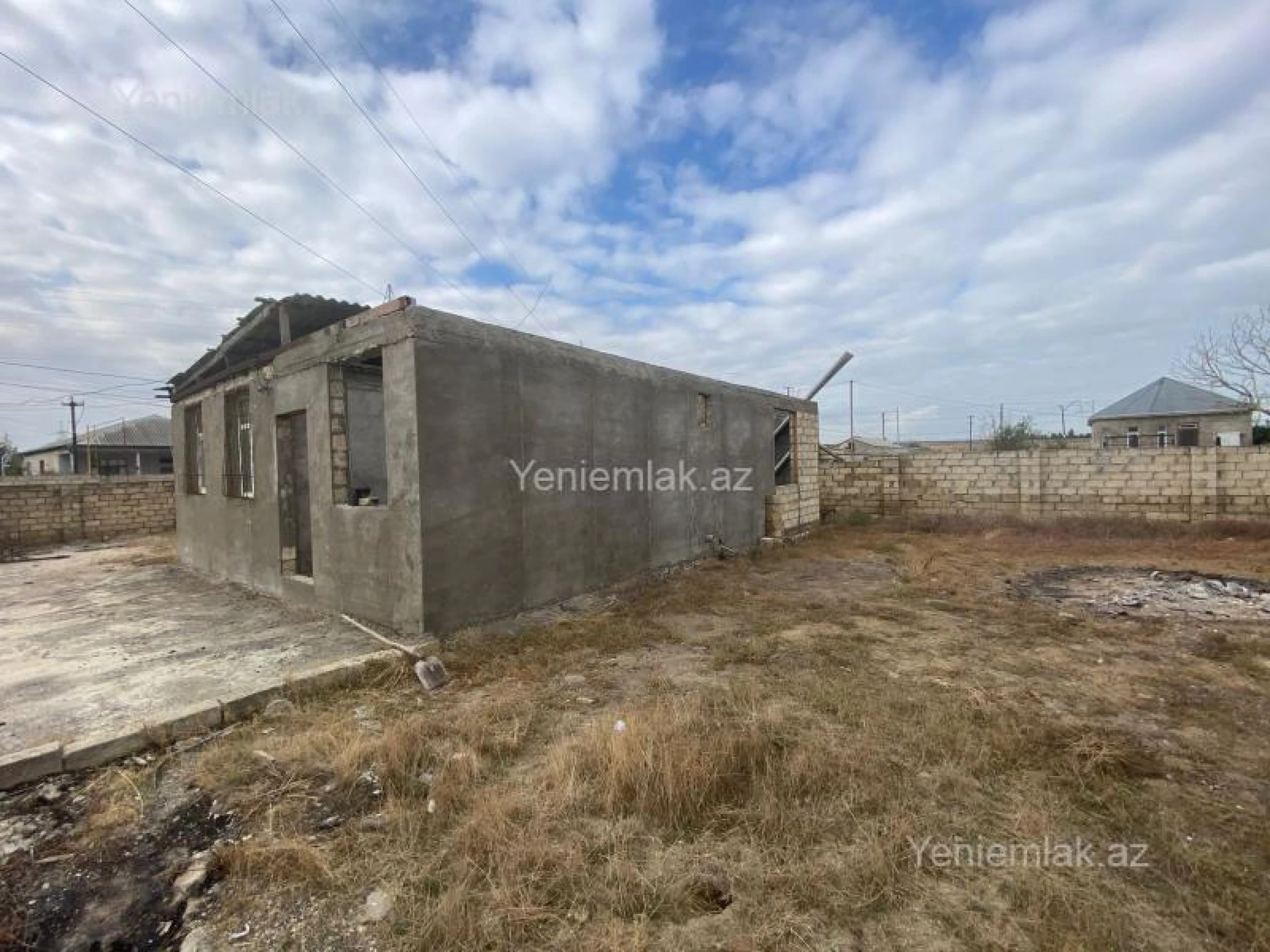 Satılır 4 otaqlı həyət evi 120 m²