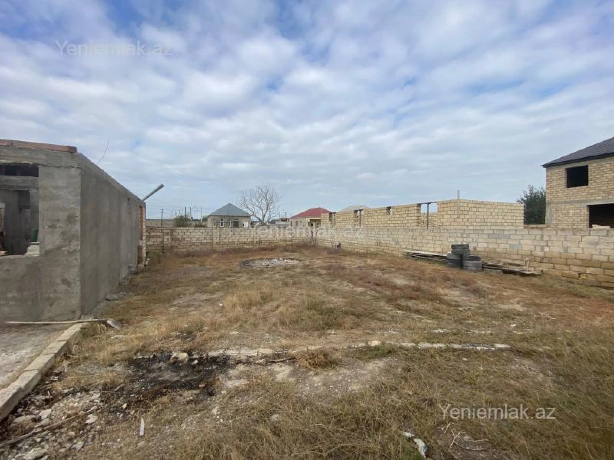 Satılır 4 otaqlı həyət evi 120 m²