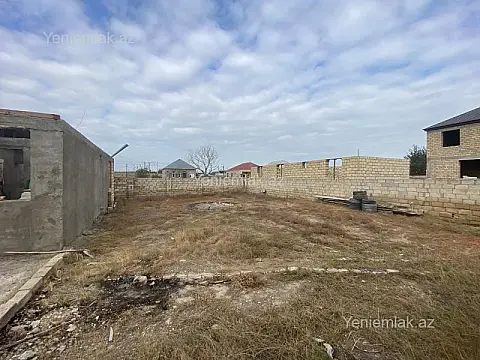 Satılır 4 otaqlı həyət evi 120 m²