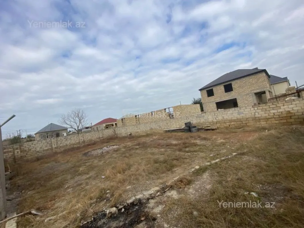 Satılır 4 otaqlı həyət evi 120 m²