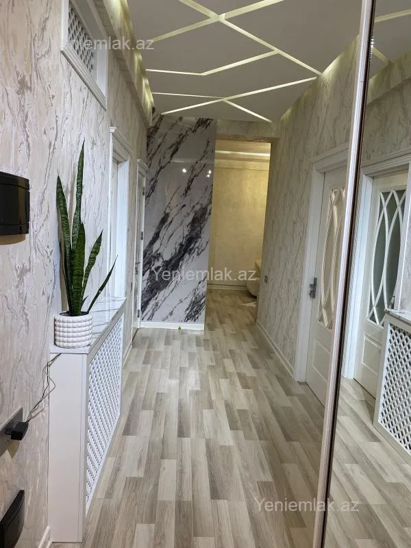 Satılır 3 otaqlı yeni tikili 88 m²
