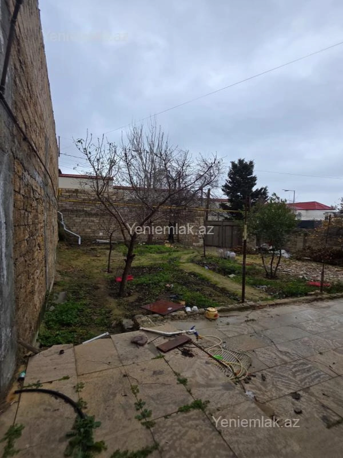 Satılır 4 otaqlı həyət evi 140 m²