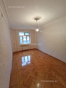 Satılır 3 otaqlı köhnə tikili 90 m²