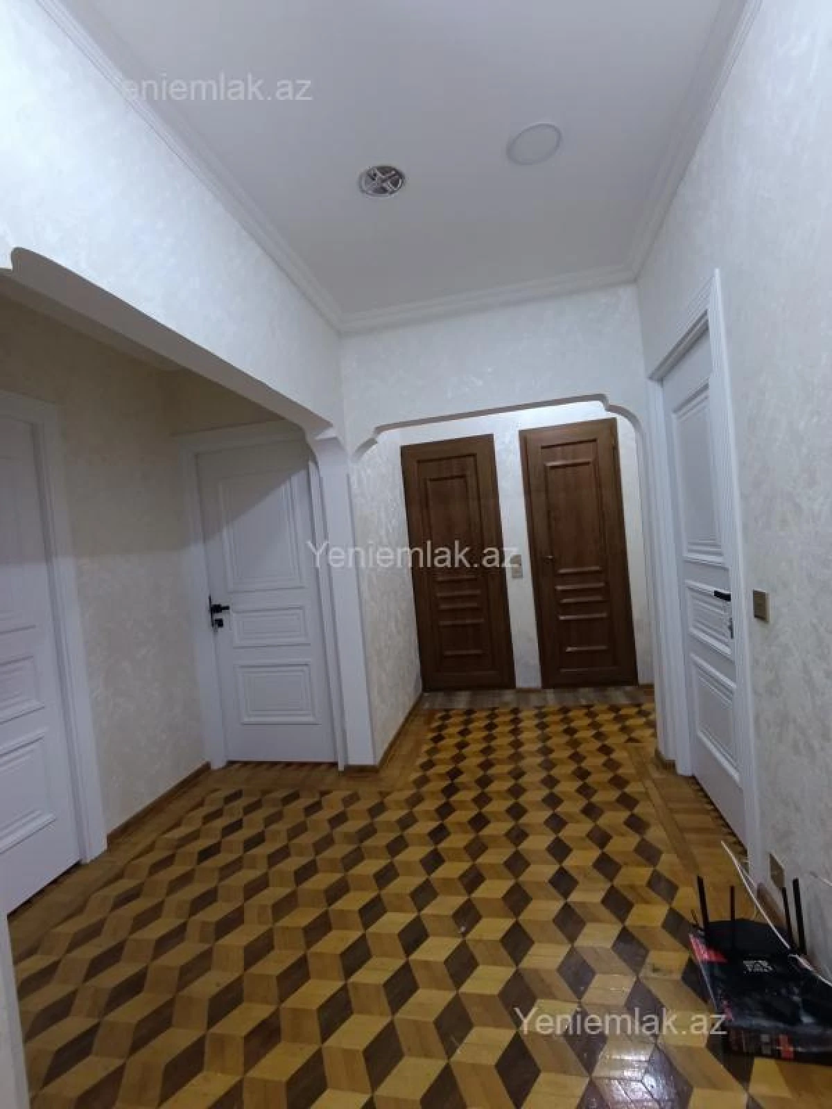 Satılır 3 otaqlı köhnə tikili 90 m²