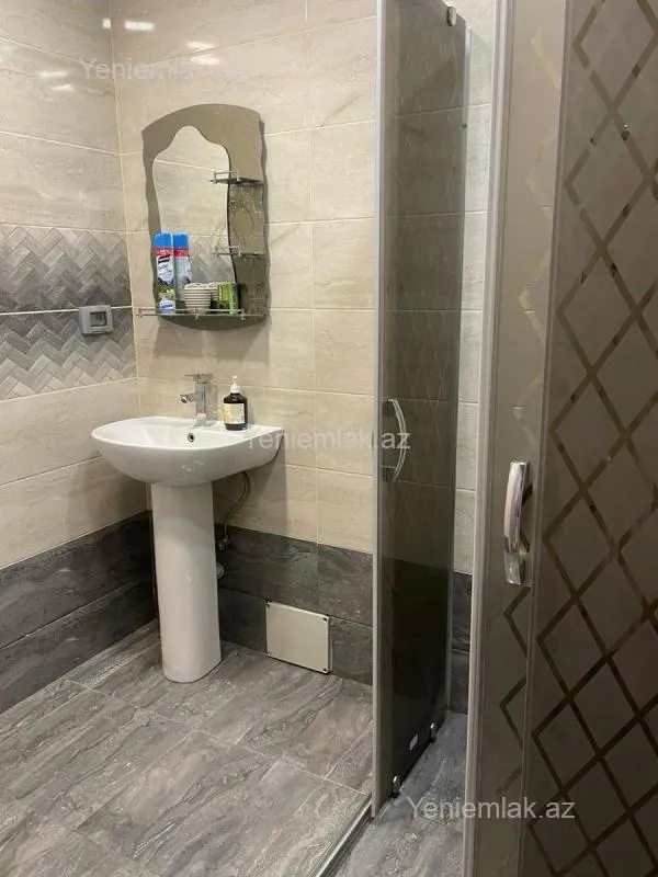 Satılır 3 otaqlı yeni tikili 145 m²