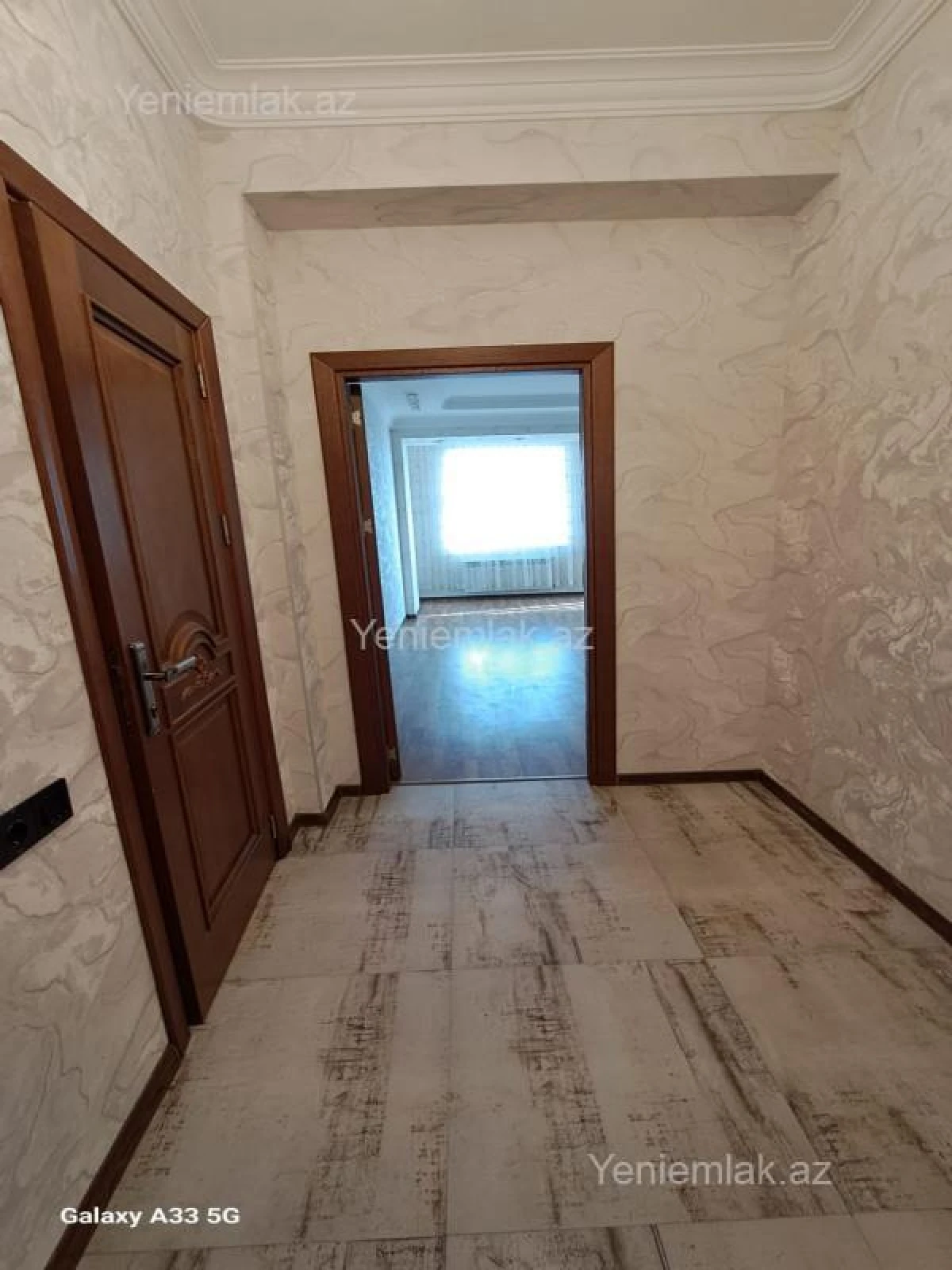 Satılır 2 otaqlı yeni tikili 74 m²