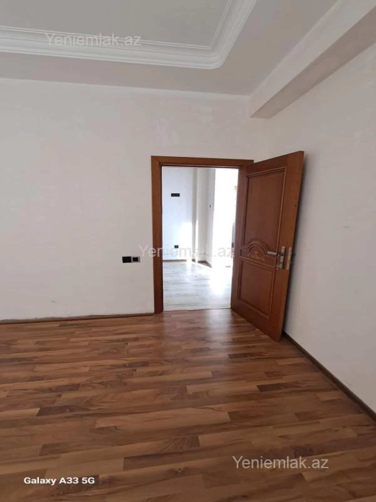 Satılır 2 otaqlı yeni tikili 74 m²