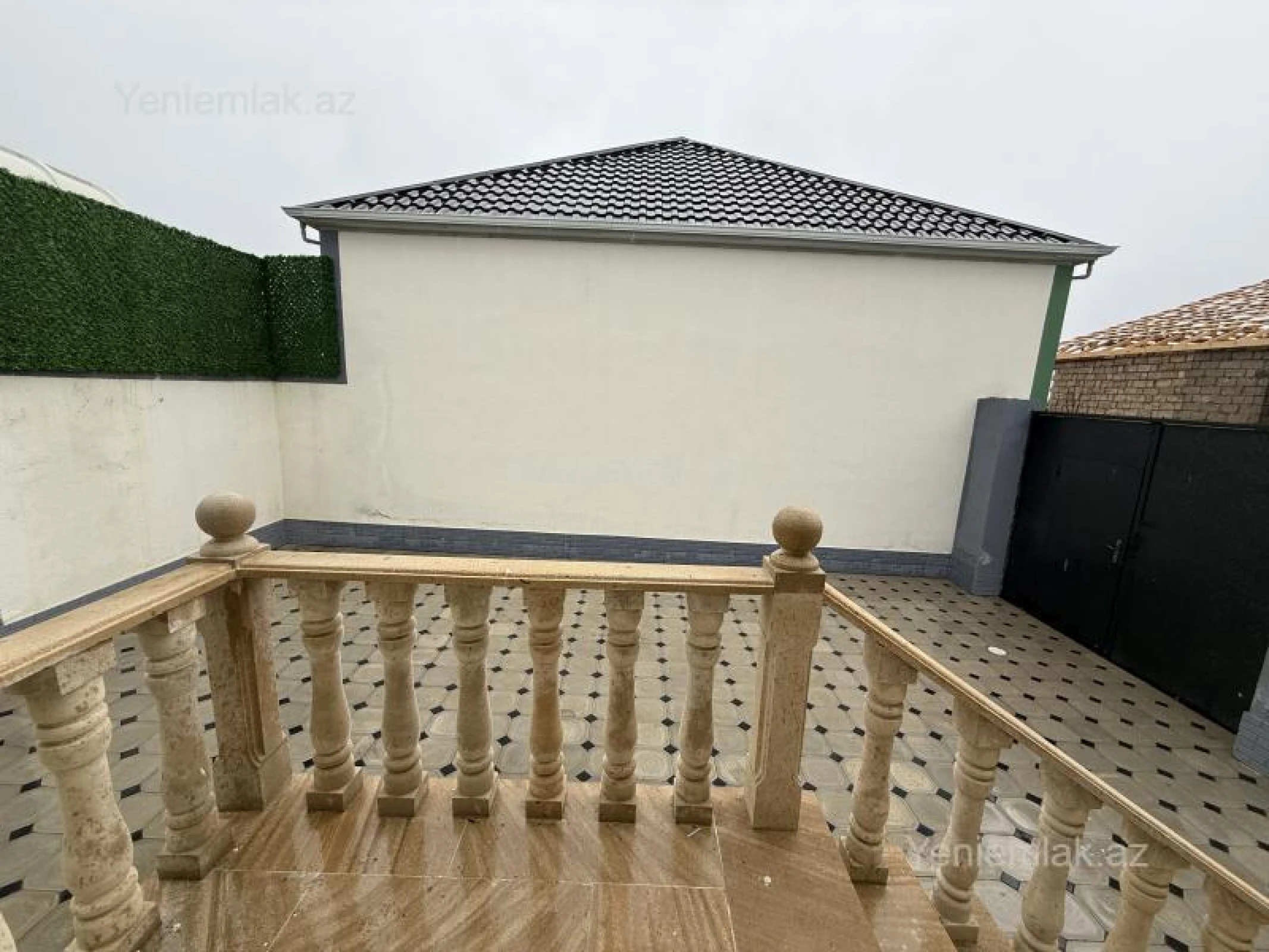 Satılır 4 otaqlı həyət evi 120 m²