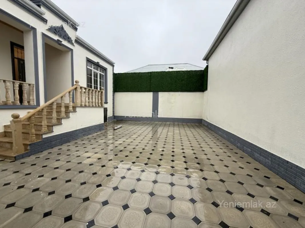 Satılır 4 otaqlı həyət evi 120 m²