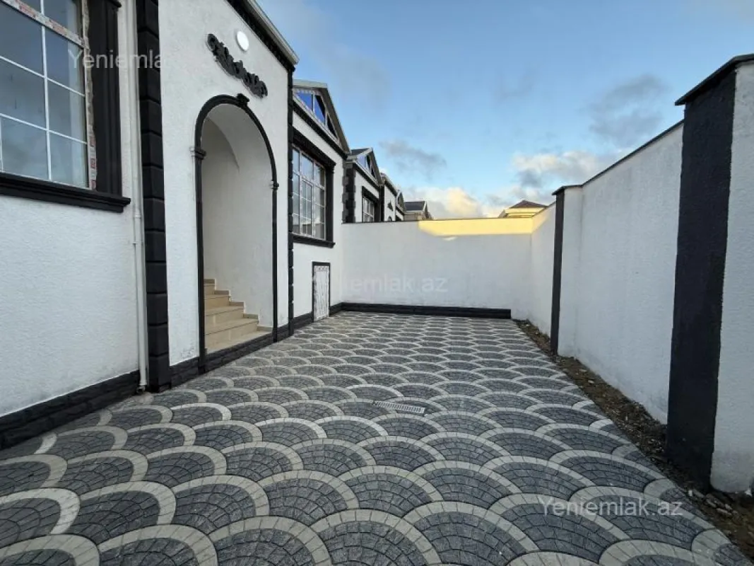 Satılır 4 otaqlı həyət evi 120 m²