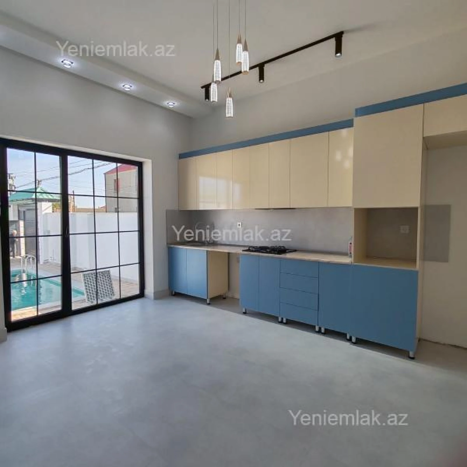 Satılır 4 otaqlı həyət evi 140 m²