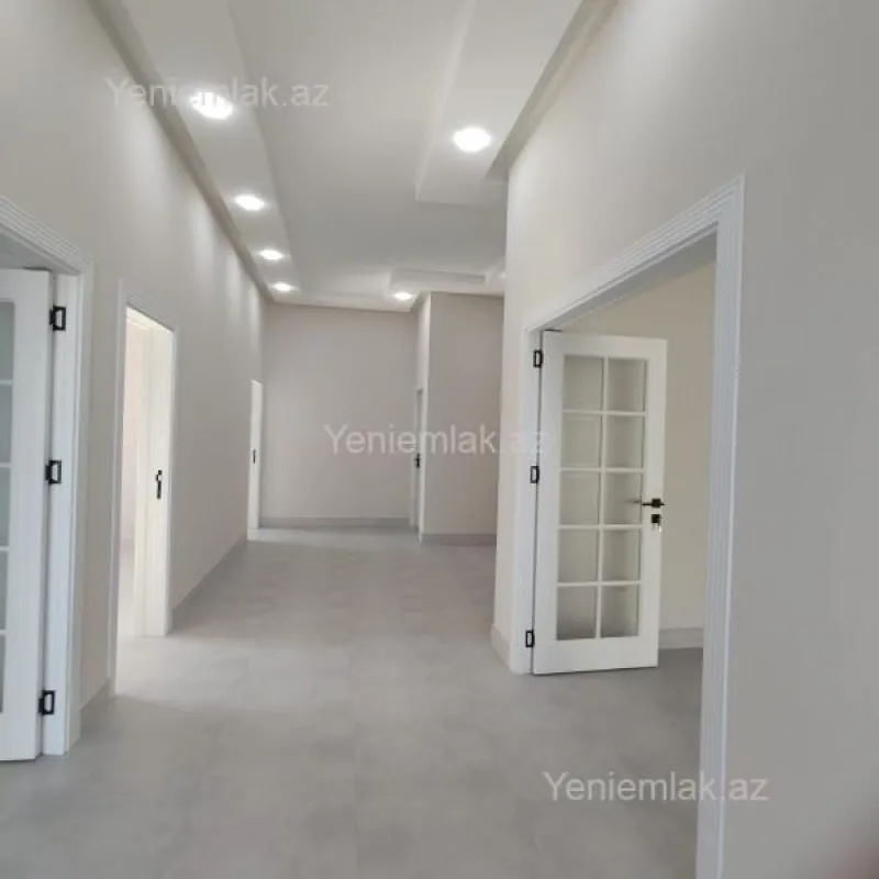 Satılır 4 otaqlı həyət evi 140 m²